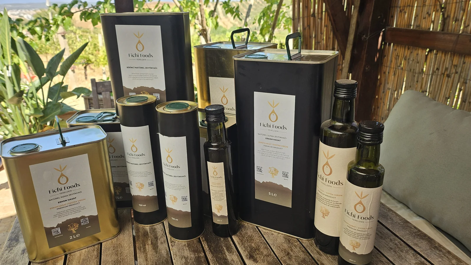 Fichi Foods ürün seçkisi Ege bahçesinde